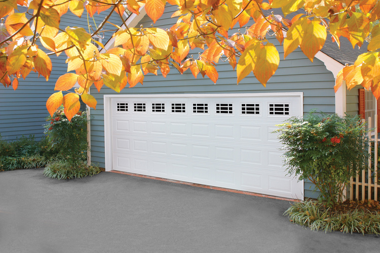 Traditional garage doors in Utah